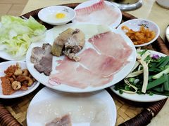 -桥香园云南过桥米线(金马碧鸡店)