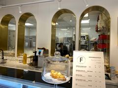 -Fridi Patisserie Cafe