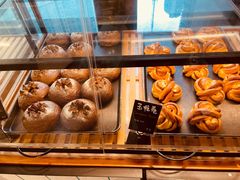 -Dough&Joe团憩(瑞虹天地月亮湾店)