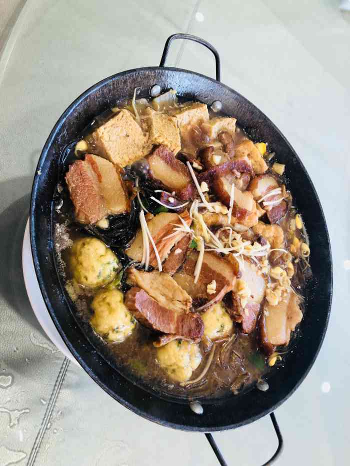 晋源饭店(涞源店)-"菜的质量不错,卫生和环境都还可以,在小县.