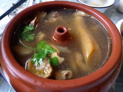 -小厨子私房菜·云南美食店