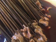 -拈签一笑黄牛肉辣卤串串