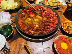 -四小区火锅·巷子里的重庆火锅(花照壁店)