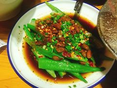 -野山舂·贵州现舂酸汤火锅(鸿通城店)