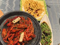 -肥肥虾庄·金牌油焖大虾(杨园滨江时代walk店)