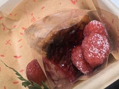 树莓巴斯克芝士蛋糕-BROWNSTONE布朗石西班牙餐厅(富城店)