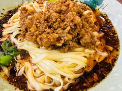 -阿依娘镇店豌杂面(三峡广场店)