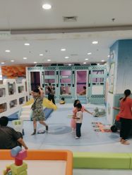 -孩子王童乐园(唐山万达广场店)