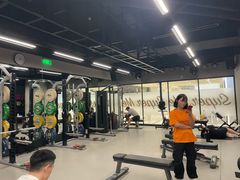 -超级猩猩健身·私教(上海体育场店)