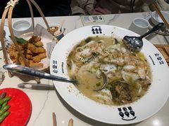 -渔语鱼酸菜鱼新川菜(来福士店)