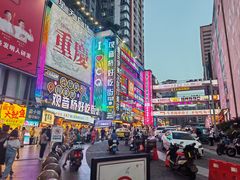 -观音桥步行街