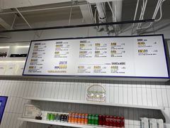 -TRIPS BURGER(大钟寺店)