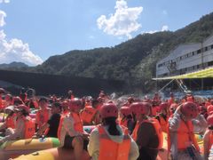 -尧山大峡谷漂流