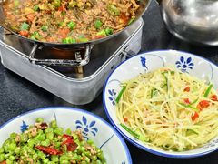 酸菜牛肉火锅-银满斗(步行街总店)