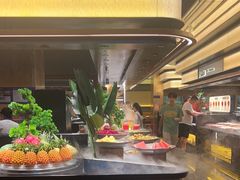 -钱小奴海鲜自助黑金店(杭州滨江龙湖店)