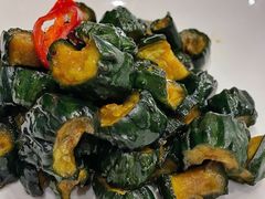 -侬佳蒸菜馆(听潮店)