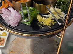 -禄婶鸡煲·打边炉