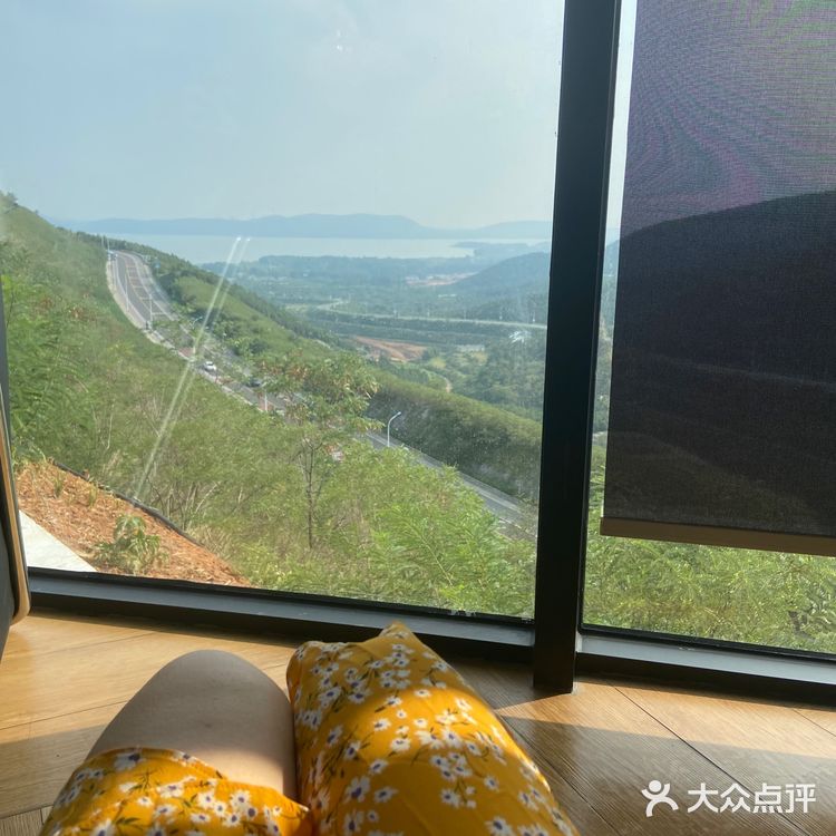 可以眺望山谷水库的咖啡厅⛰️