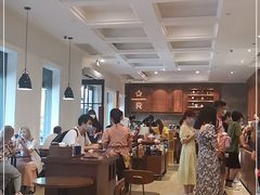 大堂-星巴克臻选(广州沙面店)