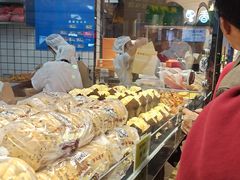 面包甜点陈列柜-鲍师傅糕点(国金街店)