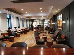 大堂-星巴克臻选(广州沙面店)