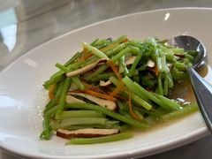 -亭下湖饭店(康岭店)