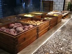 自助取餐区-钦瓦台时尚自助餐厅(银泰城店)