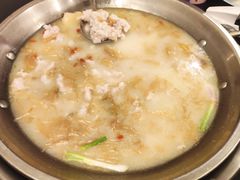 -老来福·非遗酸汤兔(凯旋路店)