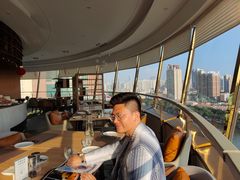 -杏荟旋转餐厅(广州爱群店)