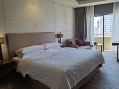 -昆明中心皇冠假日酒店