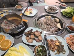 -金滏山烤肉·海鲜·火锅自助餐厅(襄阳万达店)