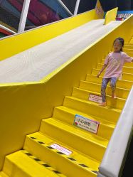 -失重星球乐园·蹦床馆(欢乐谷店)