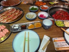 -明洞阿姨·韩式酱蟹烤肉·创意料理(三元桥店)