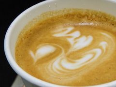 拿鐵-Manner Coffee(芮欧百货店)