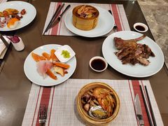 -飨食汇全日制餐厅·昆山皇冠假日酒店(九方店)