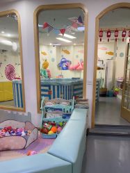 -嗨游宝贝婴幼儿水育馆(缤格汇店)