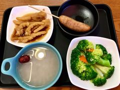 -贯一台湾牛肉面(八一七中路店)