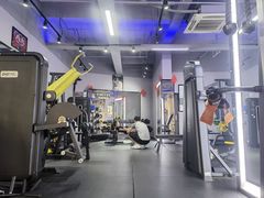 -AK健身普拉提拉伸私教馆(中八店)