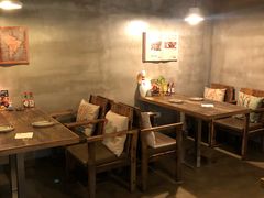 -HIGH FIVE哈福手工汉堡(桂林路店)