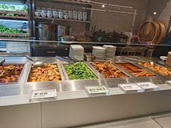 自助取餐区-老乡鸡(上海白玉兰广场店)