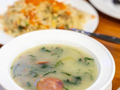 薯茸青菜汤-小飞象葡国餐