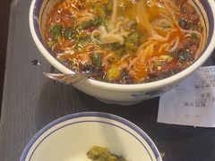 -云阿蛮云南生烫牛肉米线(奉贤路店)