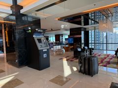 -上海龙之梦万丽酒店