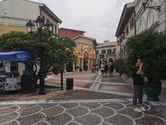 -佛罗伦萨小镇广佛名品奥特莱斯(疏港路店)