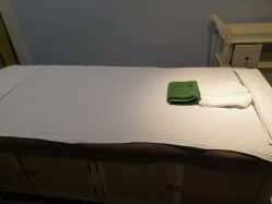 -静博士养生美容连锁