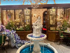-秘密旅行Bonjour(黑金冠 江南西店)