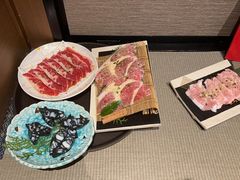 -山川小町·极番烧肉(新地假日广场店)