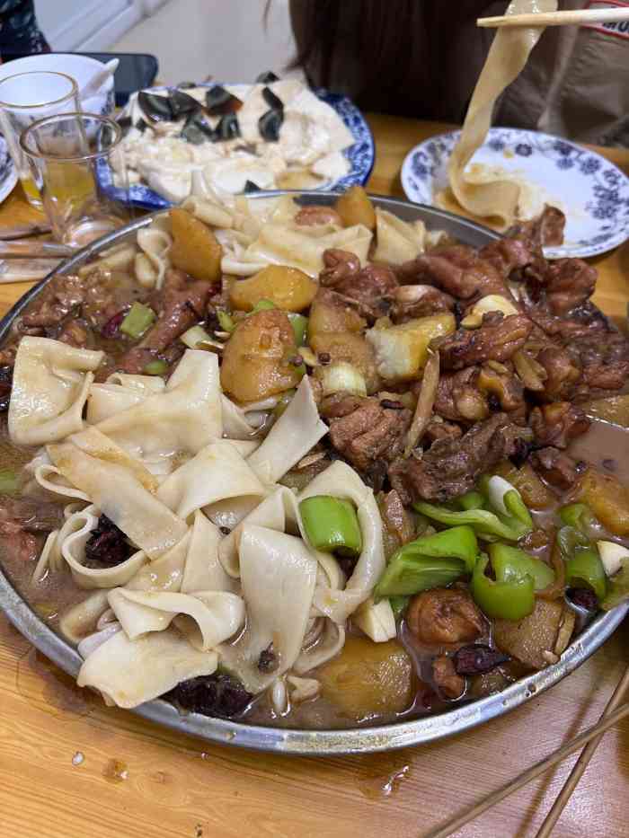 阿依古丽餐厅-"吃了两次,大盘鸡能吃辣的推介中辣,比较有.