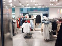 -H&M(鹏欣水游城店)