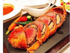 Wellington惠林顿牛排-艺奢书廊餐厅Luxury Art Cafe&Restaurant(阳光城环球金融中心店)